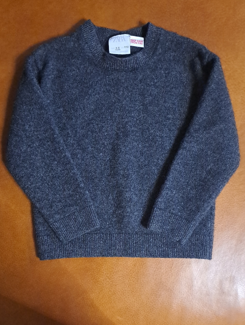 Zara Kids Timeless 100% Cashmere Knit Jumper Crewneck Sweater Gray EUC 4-5T Uni